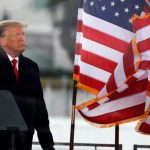 Trump reconoce por primera vez el fin de su mandato tras el caótico asalto al Capitolio