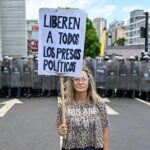 Venezuela promete excarcelar a otros 300 presos políticos