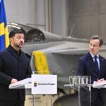 Ucrania firma acuerdo para adquirir 16 cazas suecos Gripen